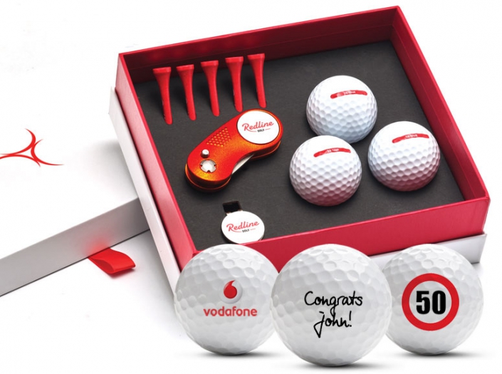 golf gift with personalised golf balls